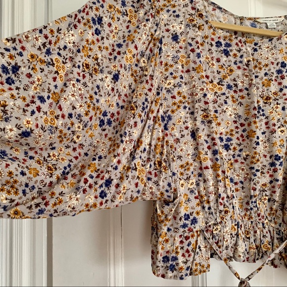 🍃 ae batwing top 🍃 - Picture 2 of 3